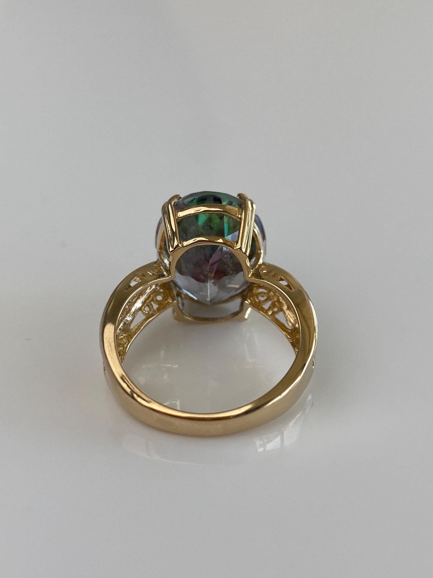 Vintage Solid 14k Yellow Gold Mystic Topaz Ring - Size 6