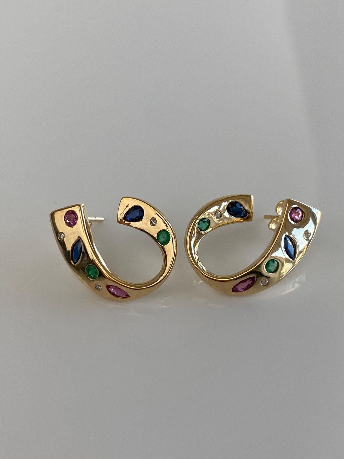 Vintage Solid 14k Yellow Gold Blue & Pink Sapphire Diamond Emerald Drop Earrings
