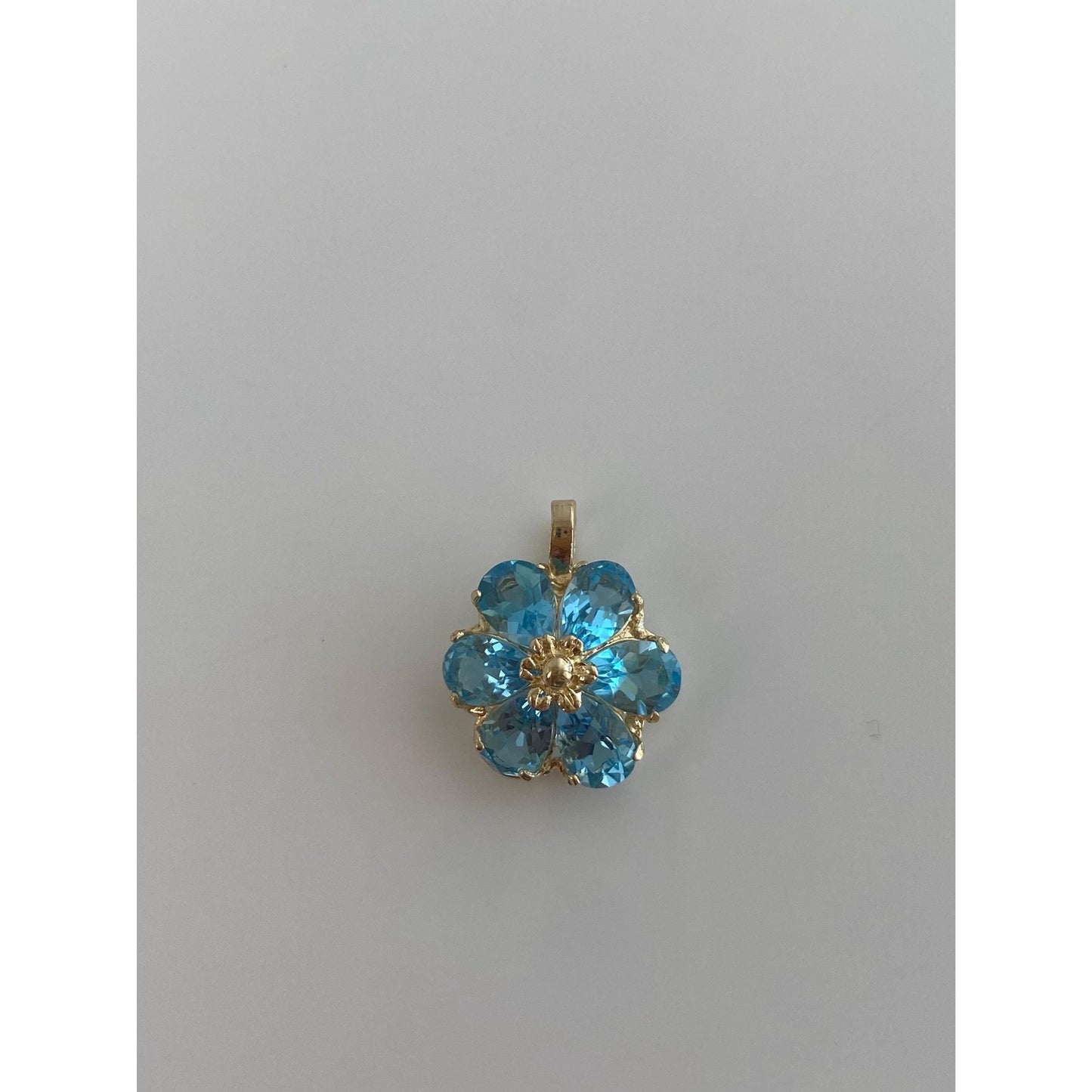 Vintage Solid 14k Yellow Gold Topaz Flower Charm