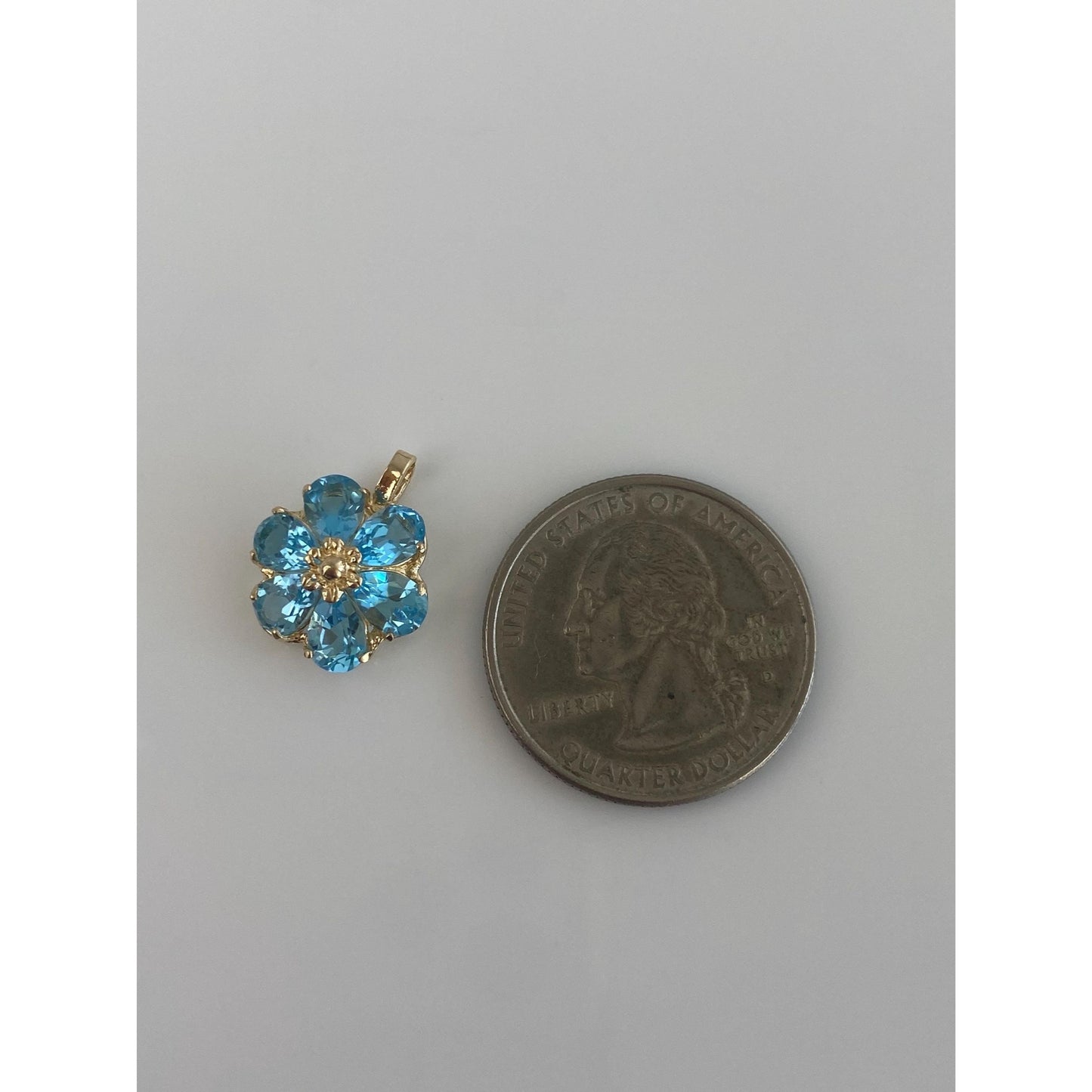 Vintage Solid 14k Yellow Gold Topaz Flower Charm