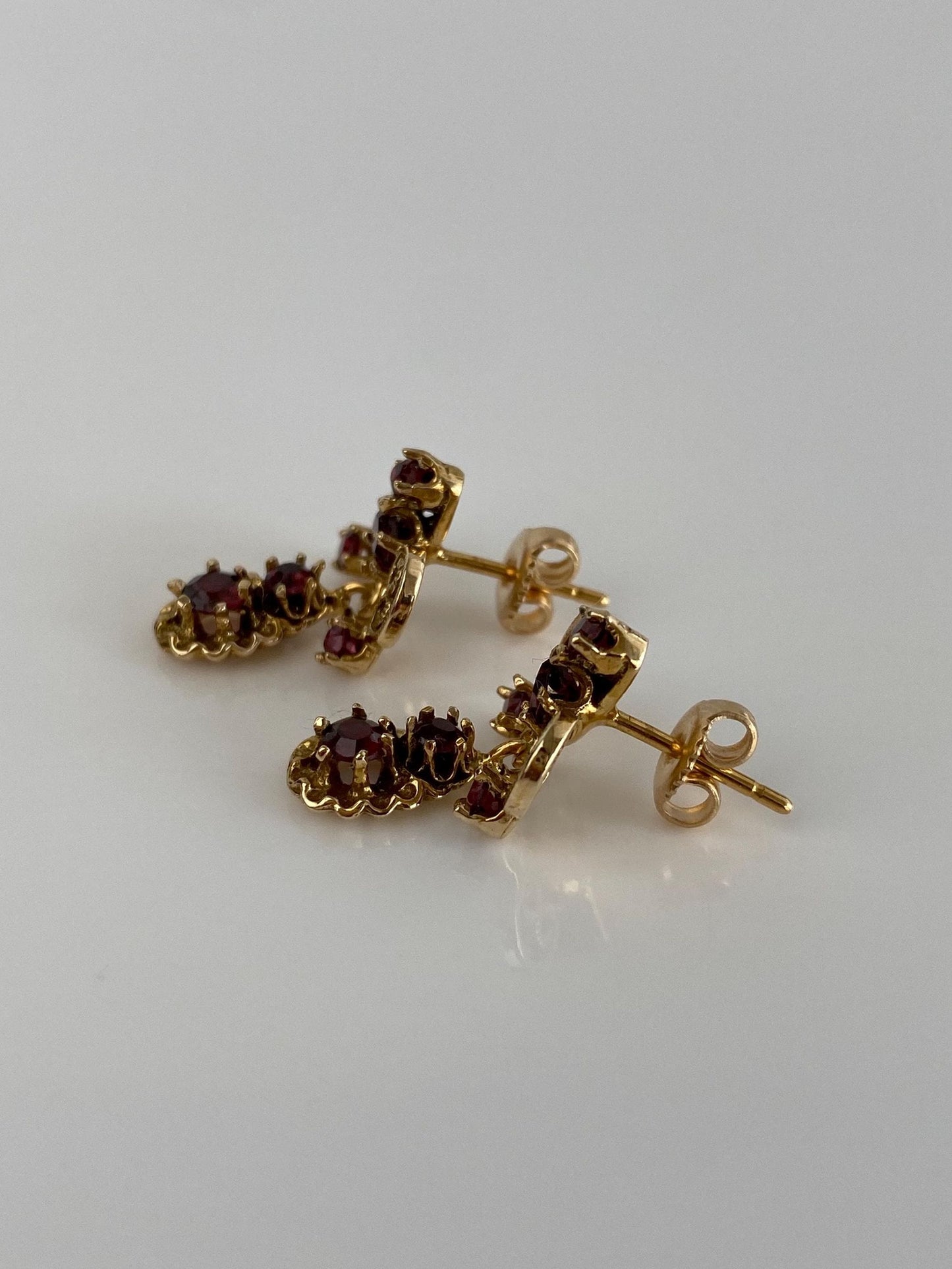 Vintage Solid 14k Yellow Gold Garnet Dangle Stud Earrings