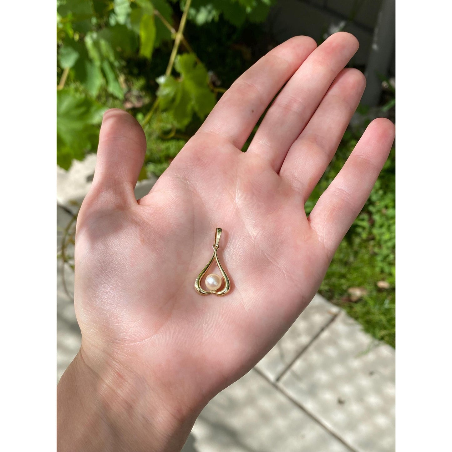 Vintage Solid 14k Yellow Gold Pearl Charm