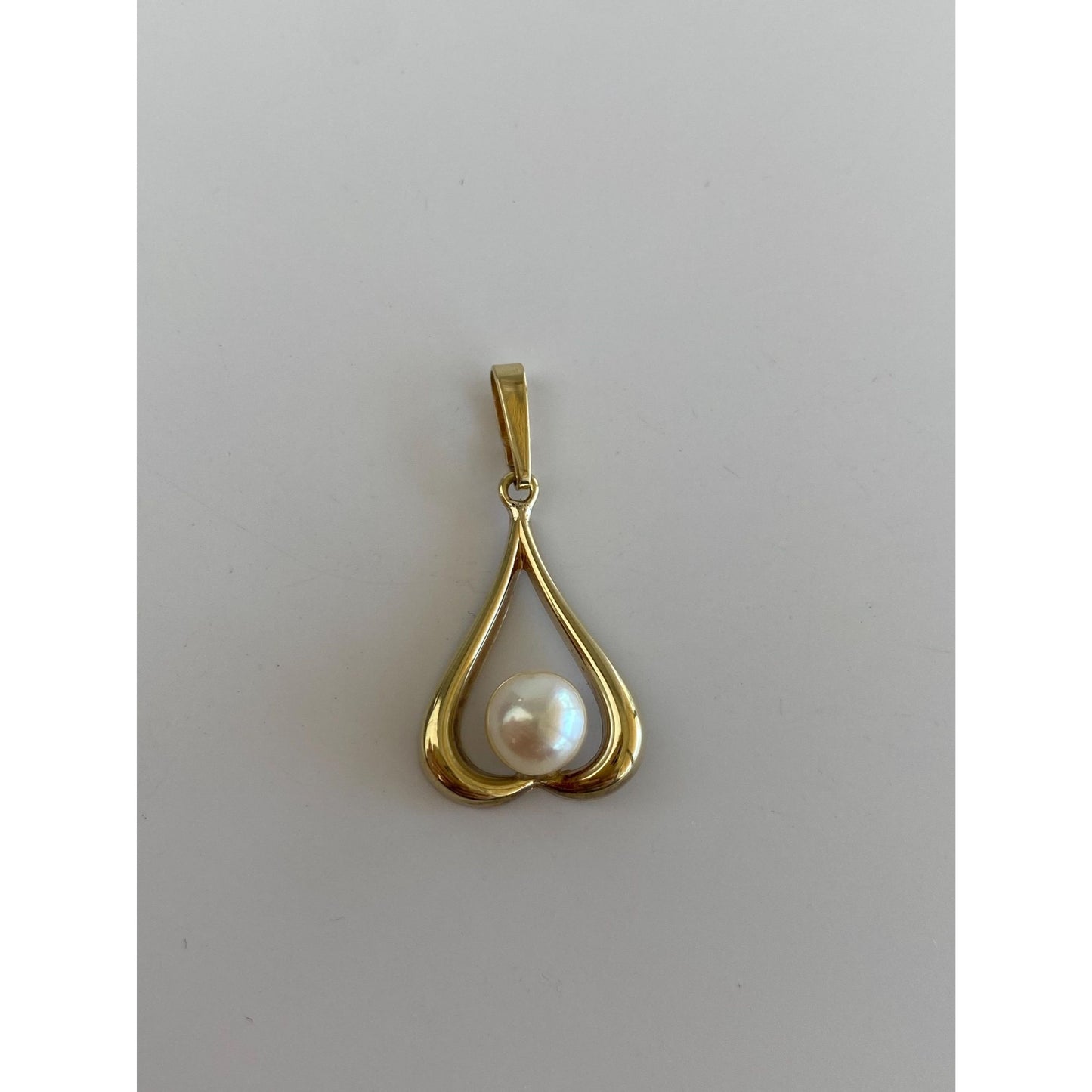Vintage Solid 14k Yellow Gold Pearl Charm