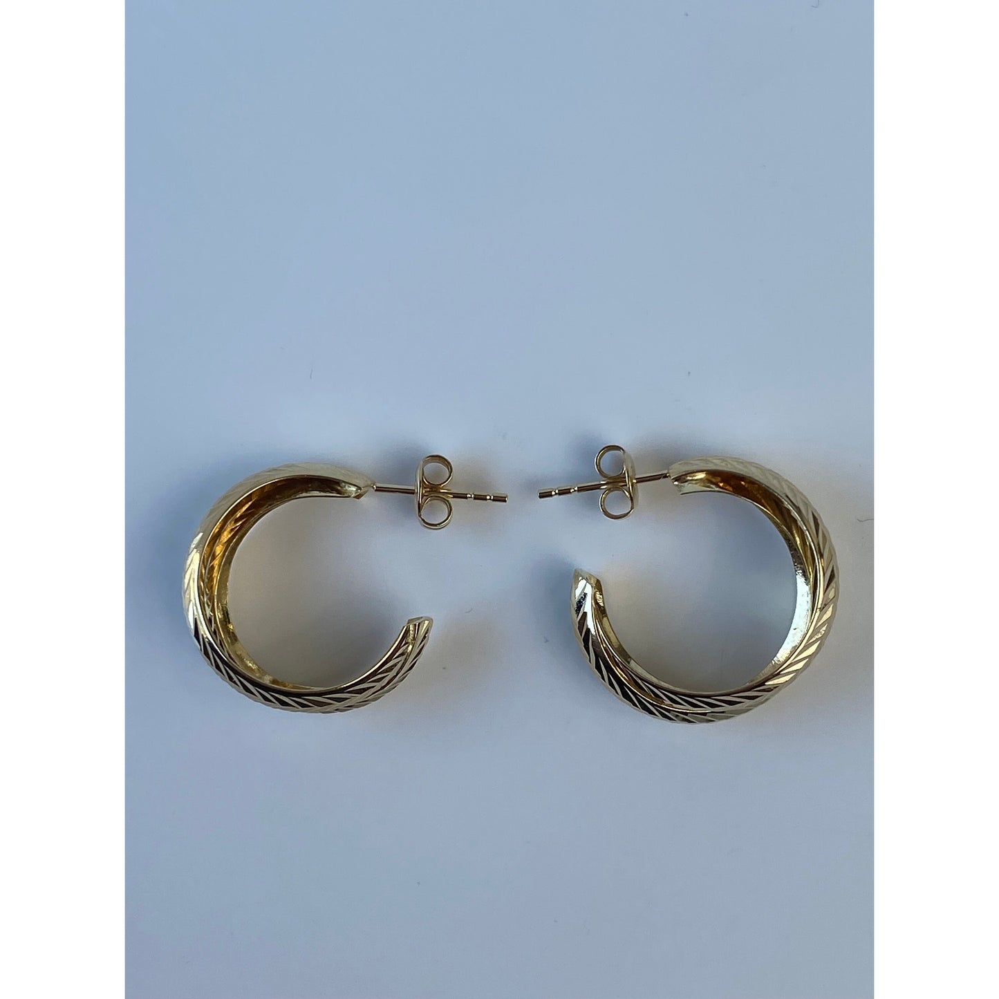 Vintage Solid 14k Yellow Gold Layered Diamond Cut Hoop Earrings