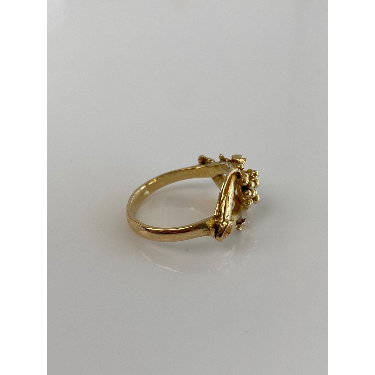 Solid 14k Yellow Gold Grapevine Ring - Size 6.75