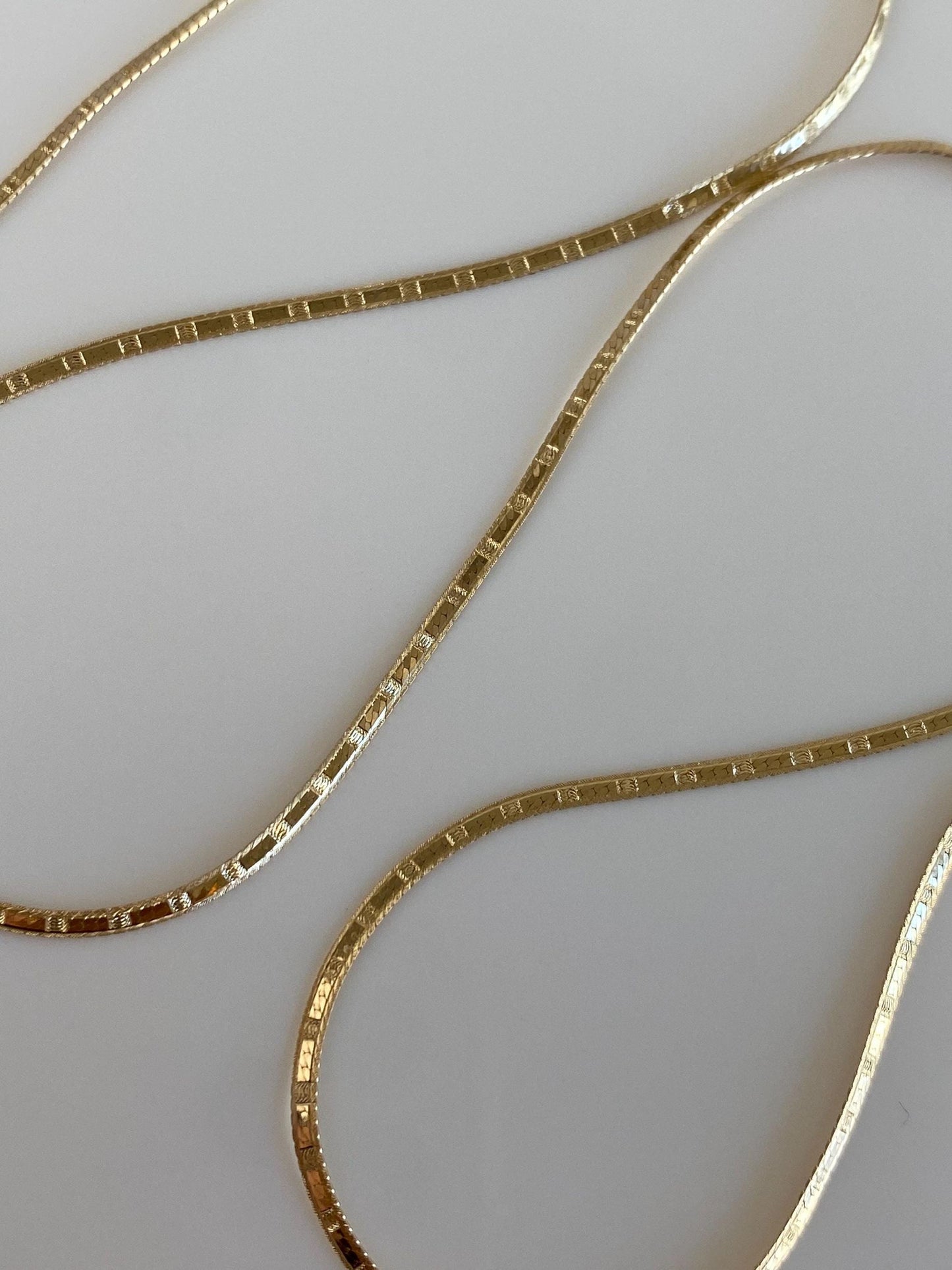 Vintage Solid 14k Yellow Gold Pattern Flat Chain Necklace - 18 inches