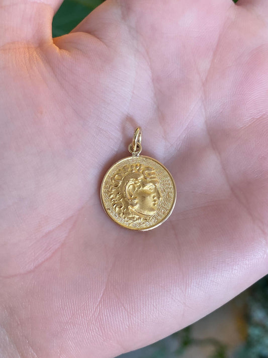 Vintage Solid 18k Yellow Gold Roman Charm
