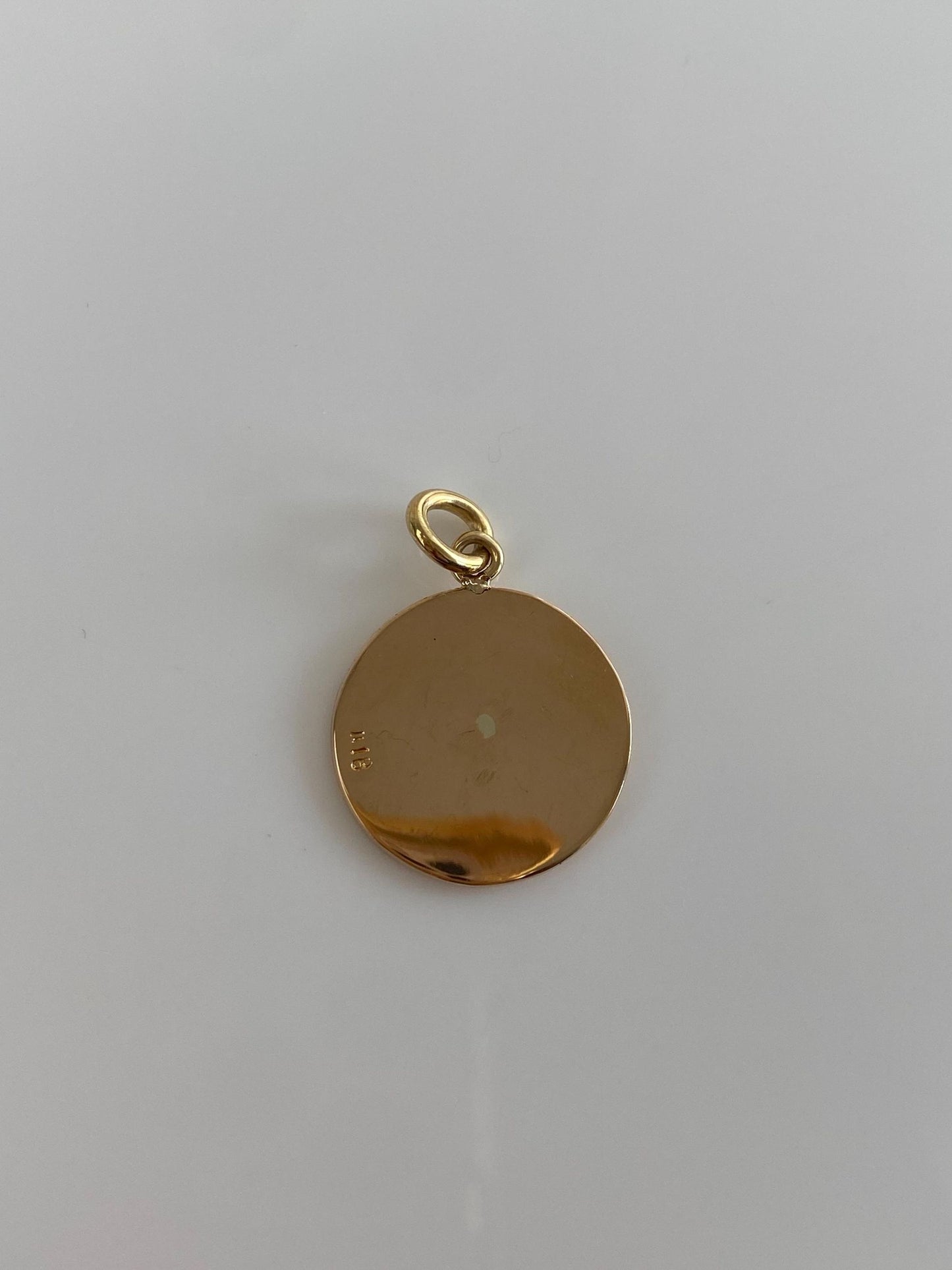 Vintage Solid 18k Yellow Gold Roman Charm