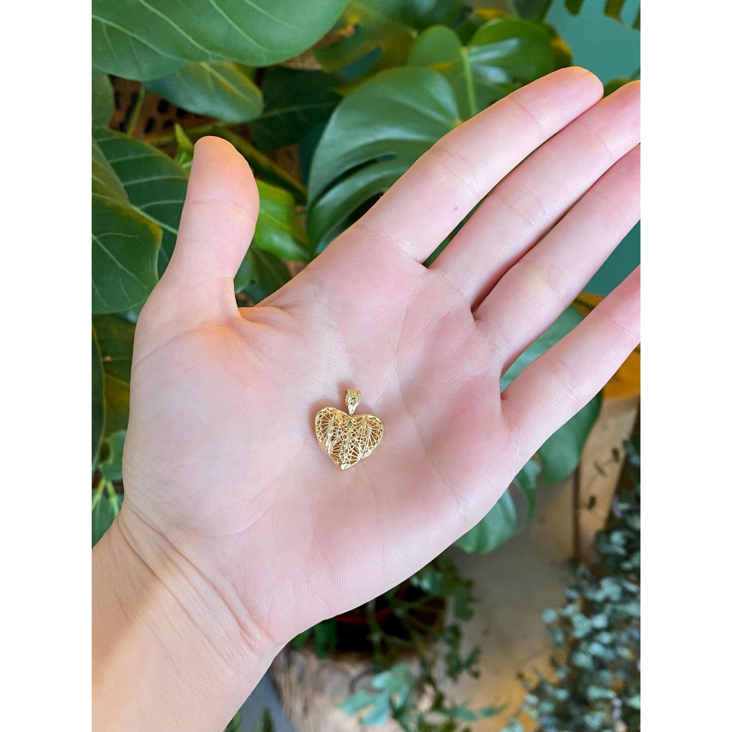 Vintage Solid 14k Yellow Gold Filigree Diamond Cut Open Work Heart Charm