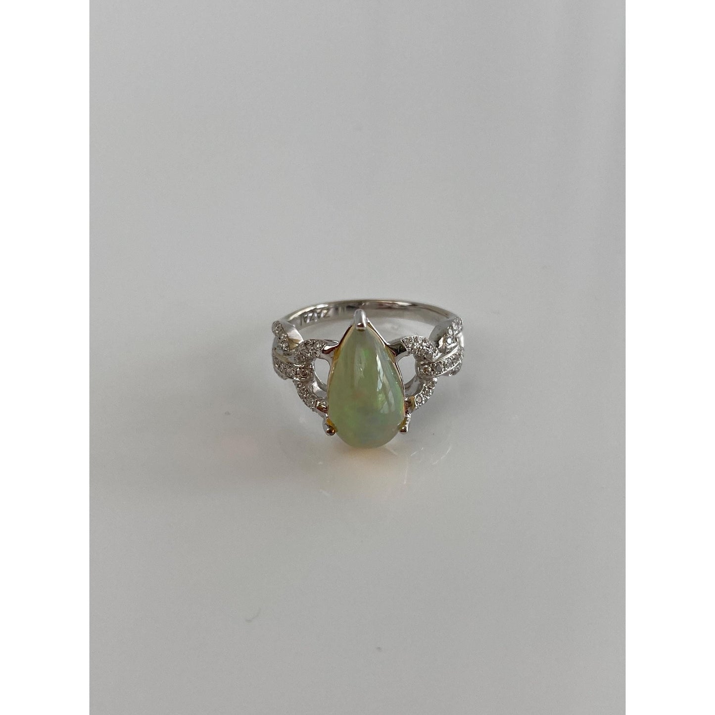 Vintage Solid 14k White Gold Opal Diamond Ring - Size 6.5