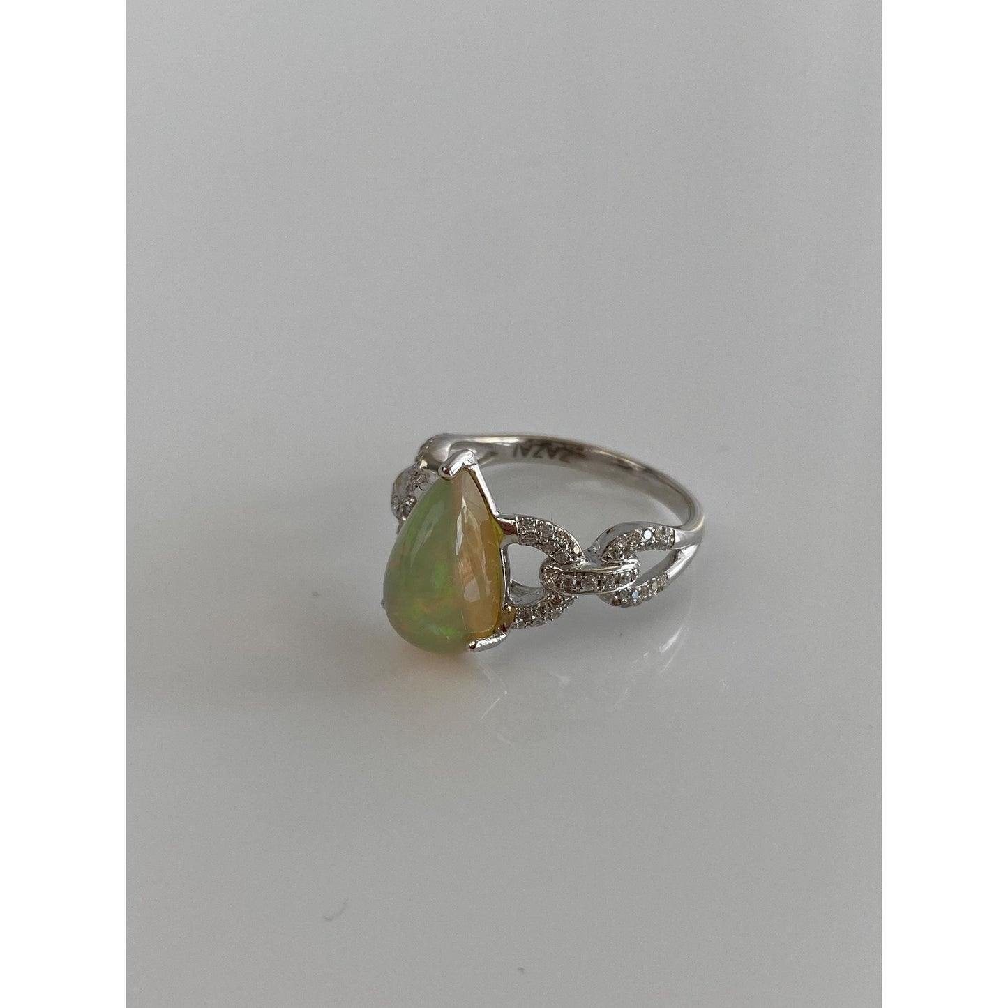 Vintage Solid 14k White Gold Opal Diamond Ring - Size 6.5