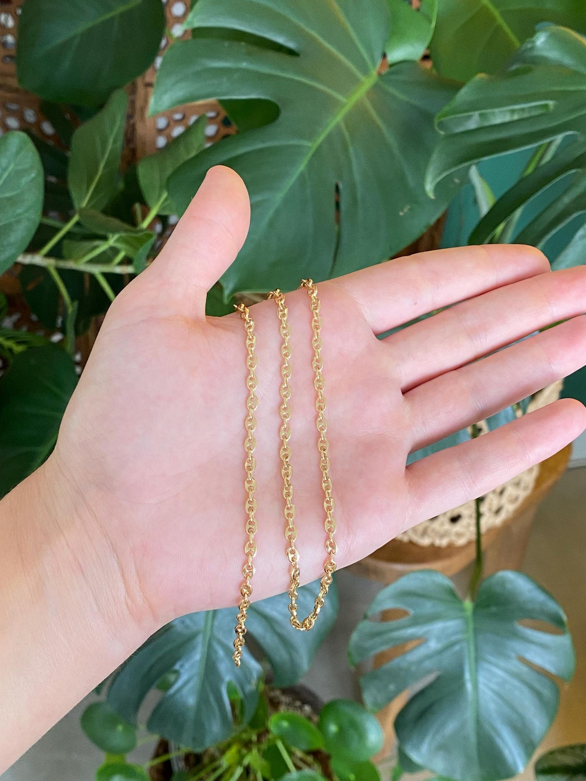 Vintage Solid 18k Yellow Gold Mariner Link Chain Necklace - 16 inches
