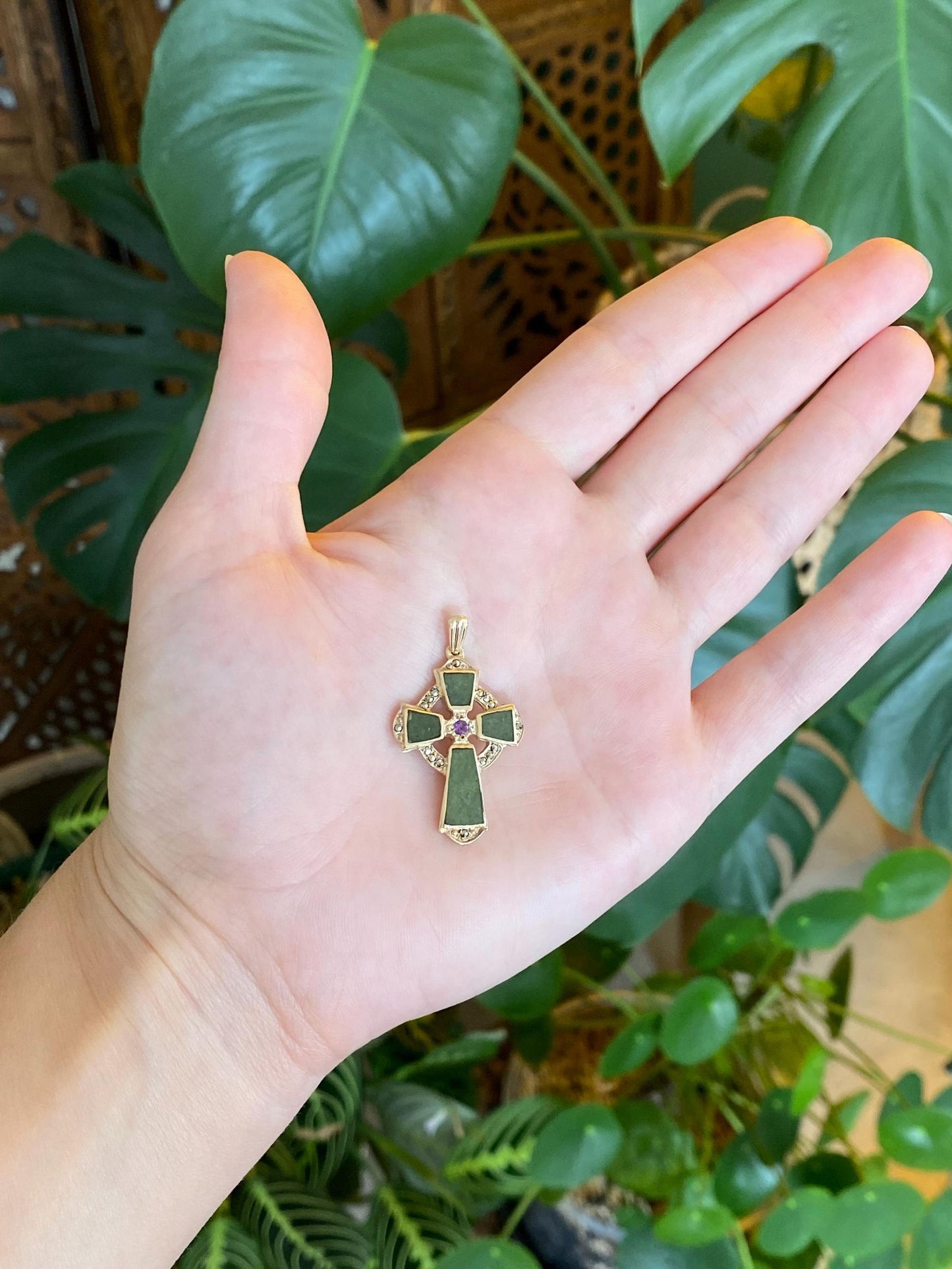 Vintage Solid 9k Yellow Gold Hematite Amethyst Nephrite Celtic Cross Charm