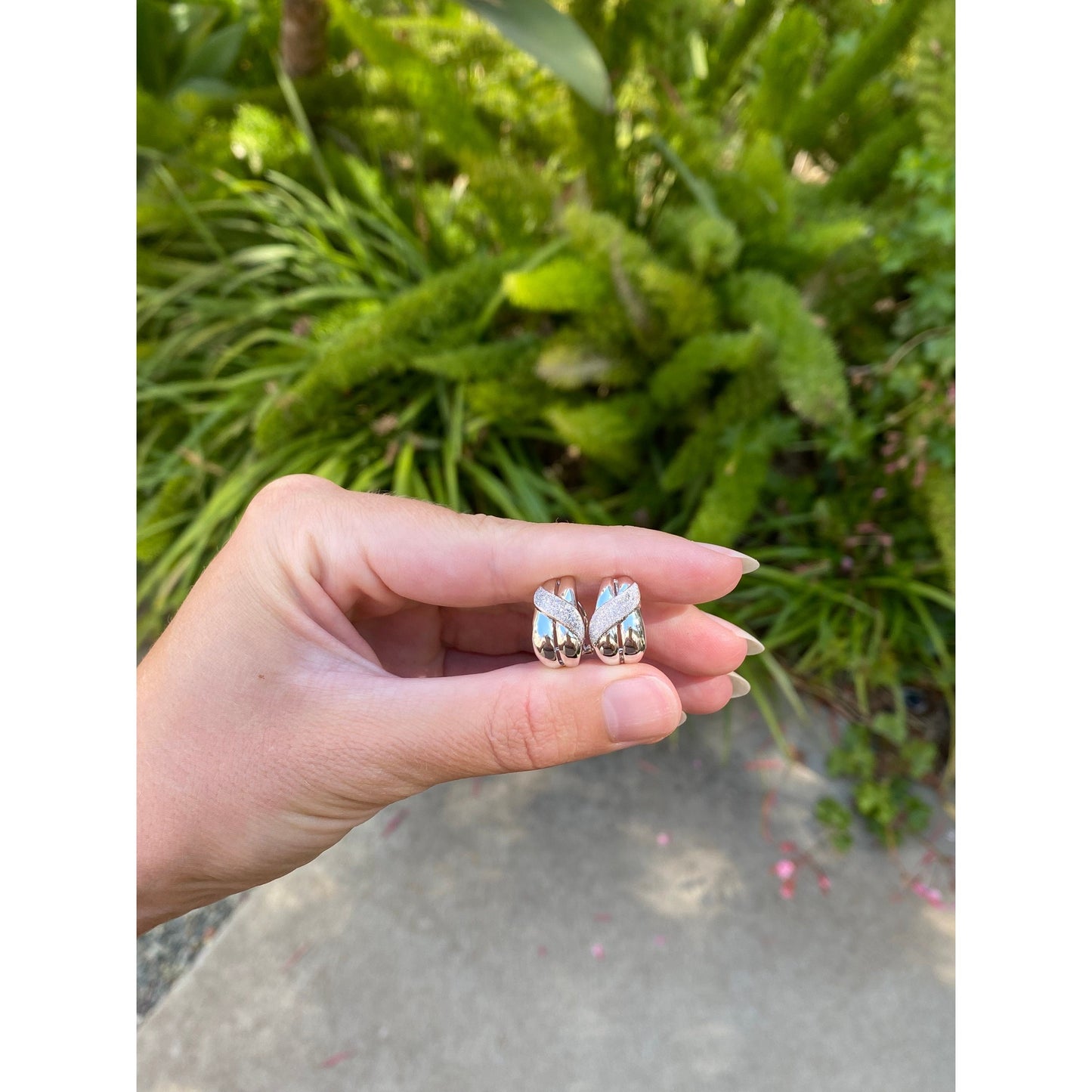 Vintage Solid 14k White Gold Textured Drop Earrings