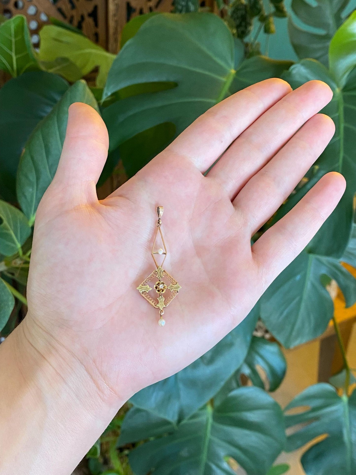 Solid 9k Multi Tone Gold Diamond Pearls Charm
