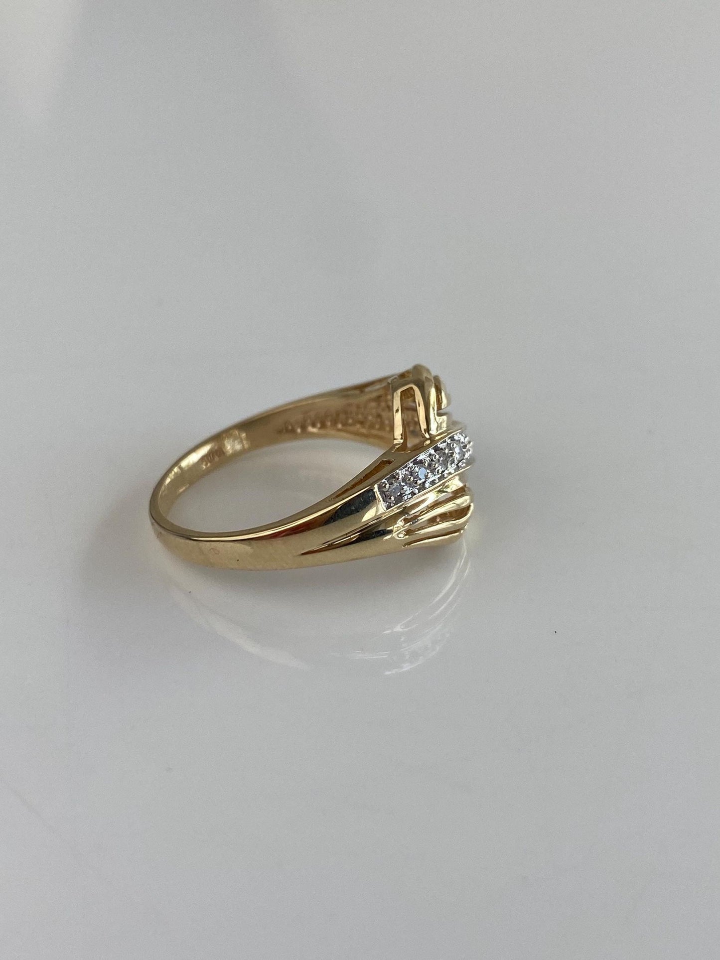 Vintage Solid 10k White & Yellow Gold Diamond Twist Ring - Size 6.75