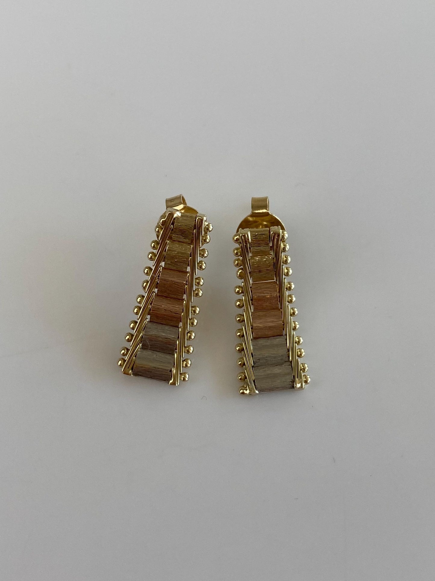 Vintage Solid 14k Tri Tone Gold Chain Mesh Drop Earrings