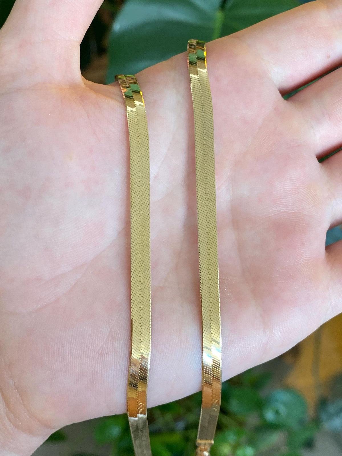 Vintage Solid 14k Yellow Gold Herringbone Chain Necklace - 22 inches
