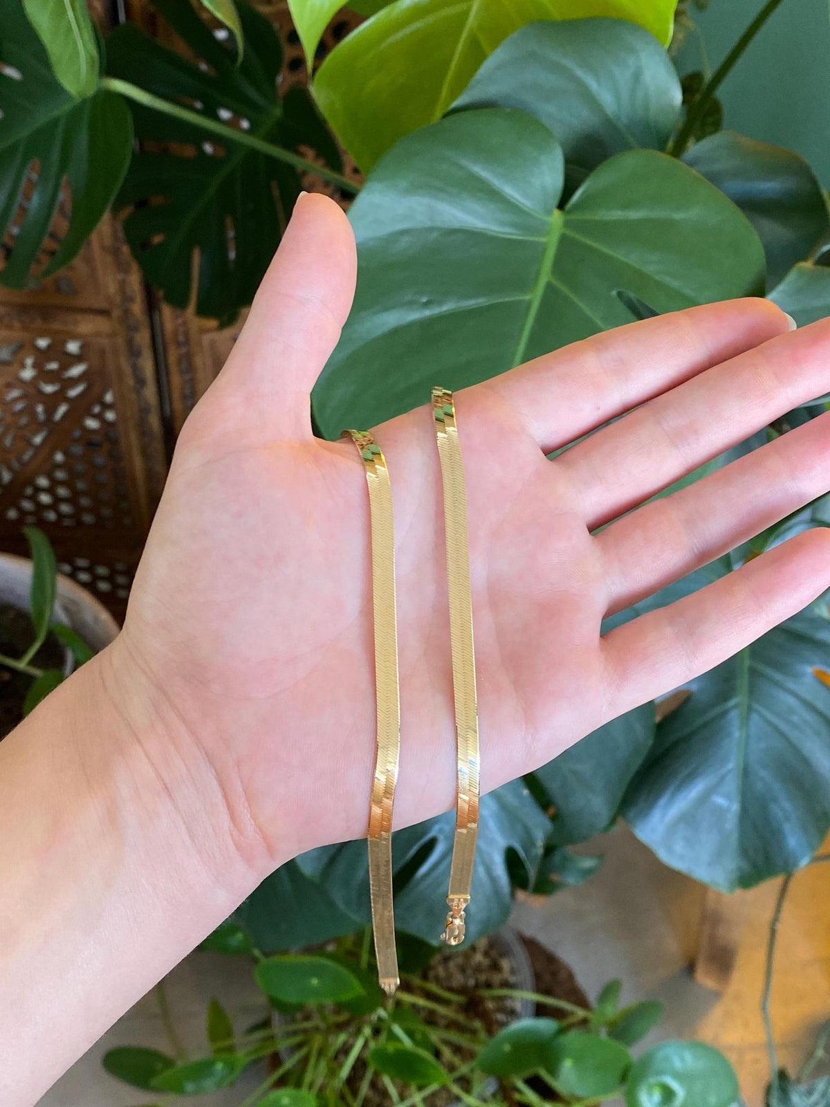 Vintage Solid 14k Yellow Gold Herringbone Chain Necklace - 22 inches