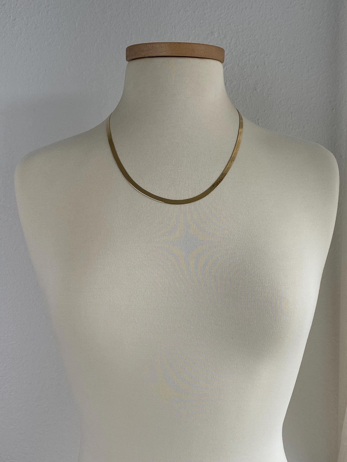 Vintage Solid 14k Yellow Gold Herringbone Chain Necklace - 22 inches
