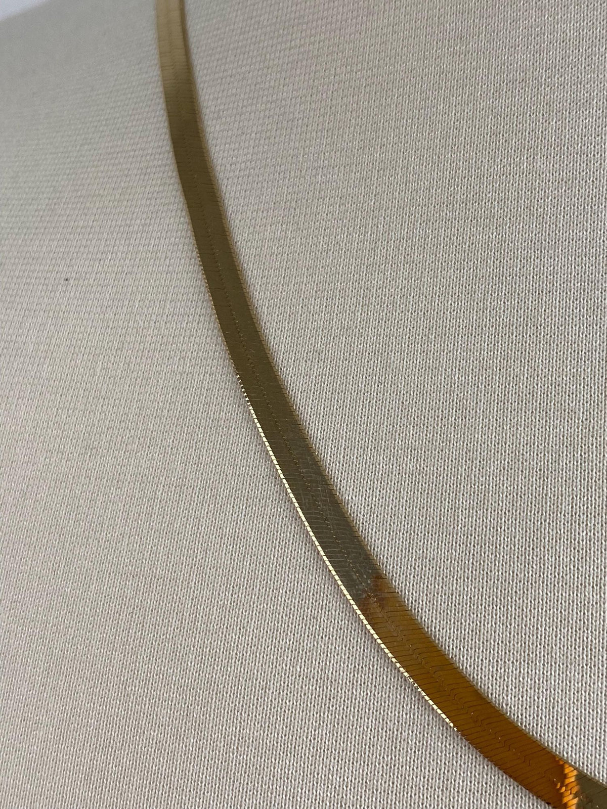 Vintage Solid 14k Yellow Gold Herringbone Chain Necklace - 22 inches