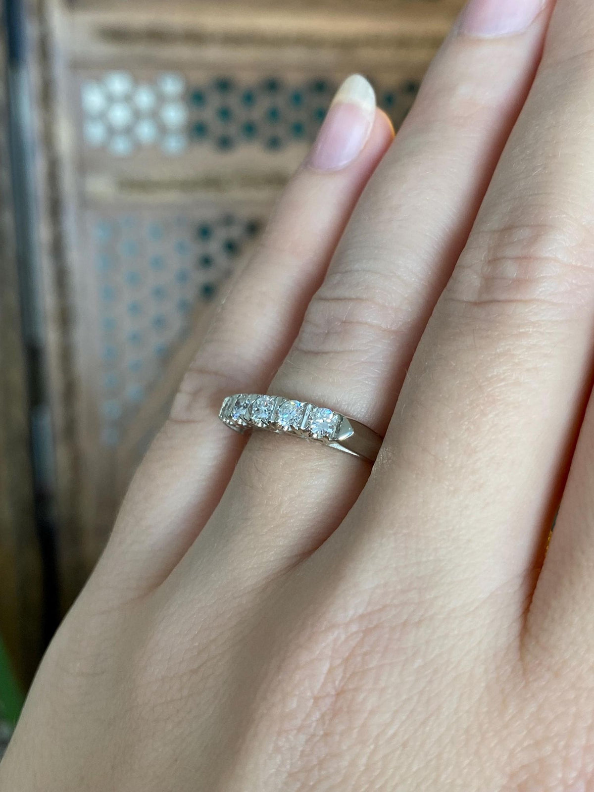 Vintage Solid 14k White Gold Diamond Row Ring - Size 5.5