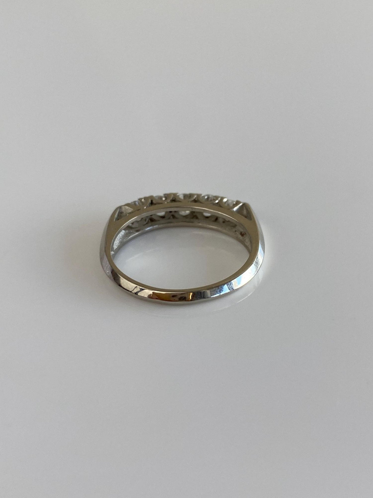Vintage Solid 14k White Gold Diamond Row Ring - Size 5.5