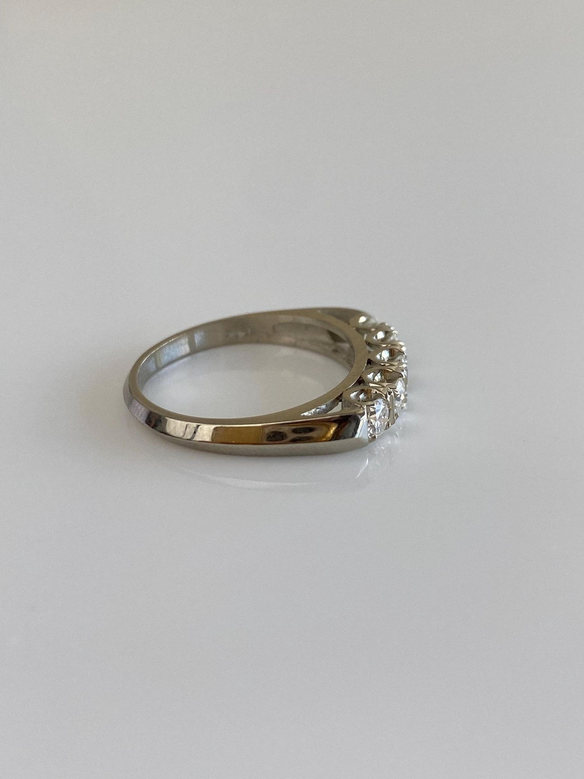 Vintage Solid 14k White Gold Diamond Row Ring - Size 5.5