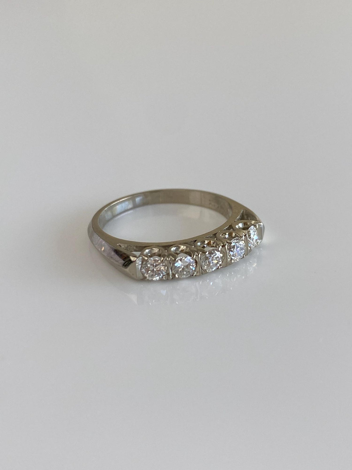 Vintage Solid 14k White Gold Diamond Row Ring - Size 5.5