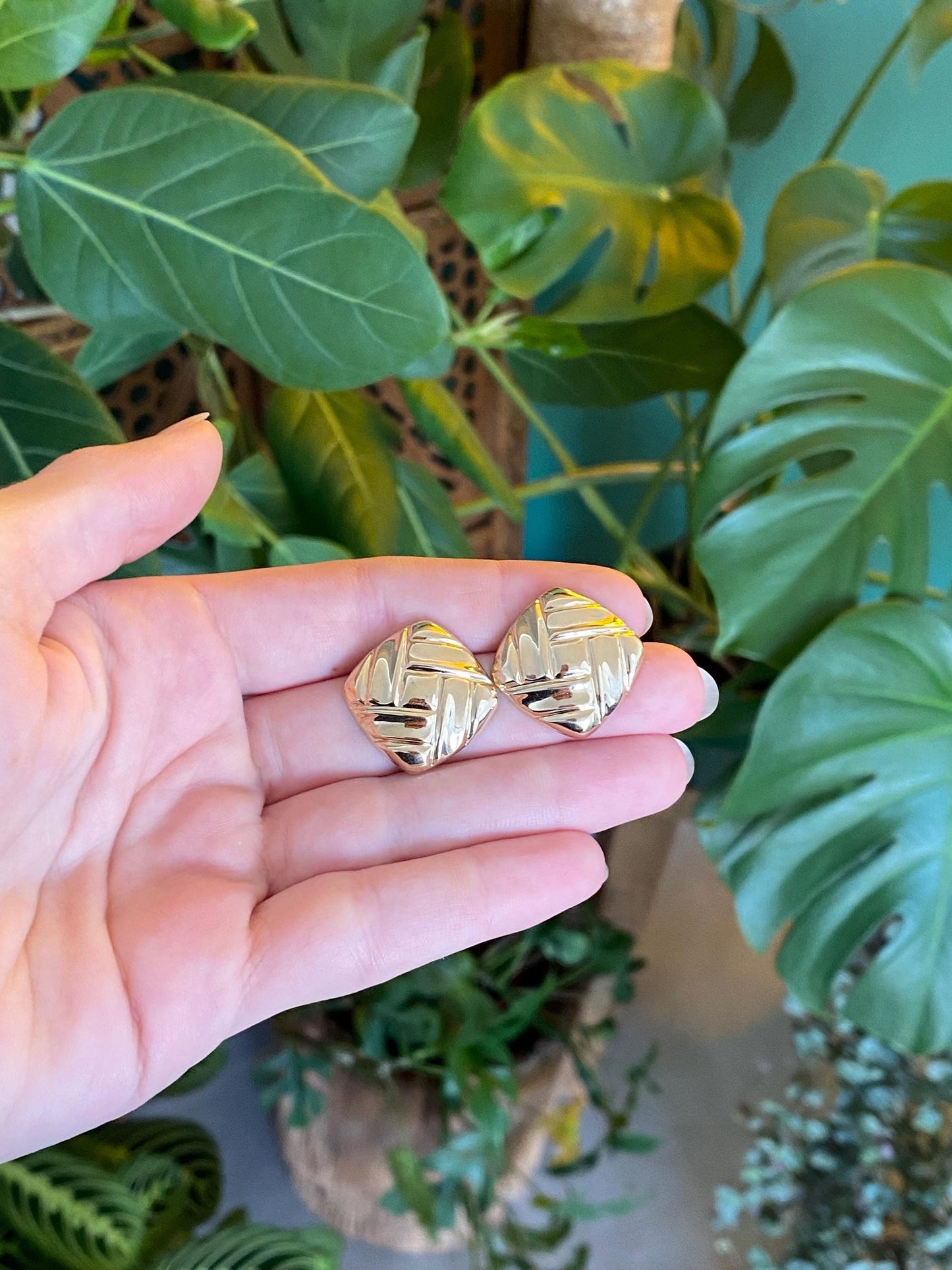 Vintage Solid 14k Yellow Gold Square Domed Stud Earrings