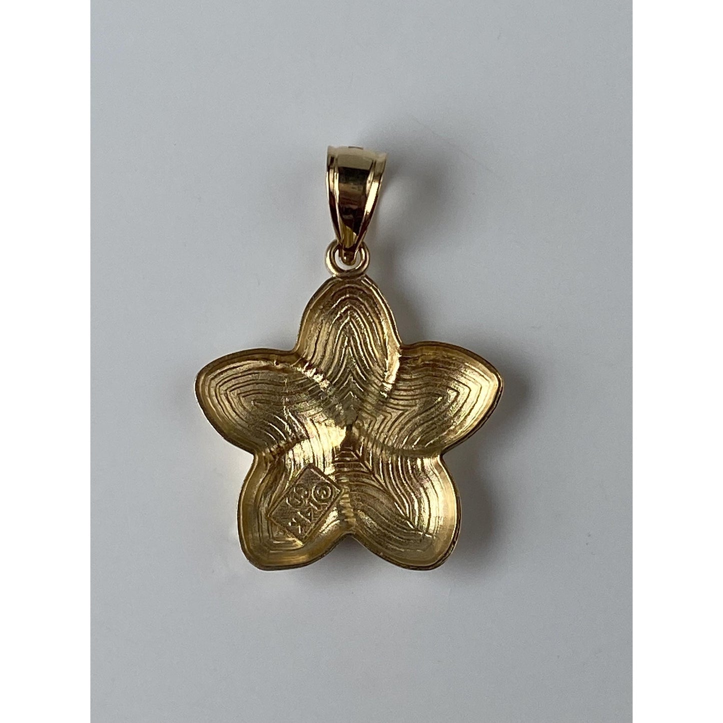 Vintage Solid 14k Yellow Gold Diamond Cut Satin Flower Charm