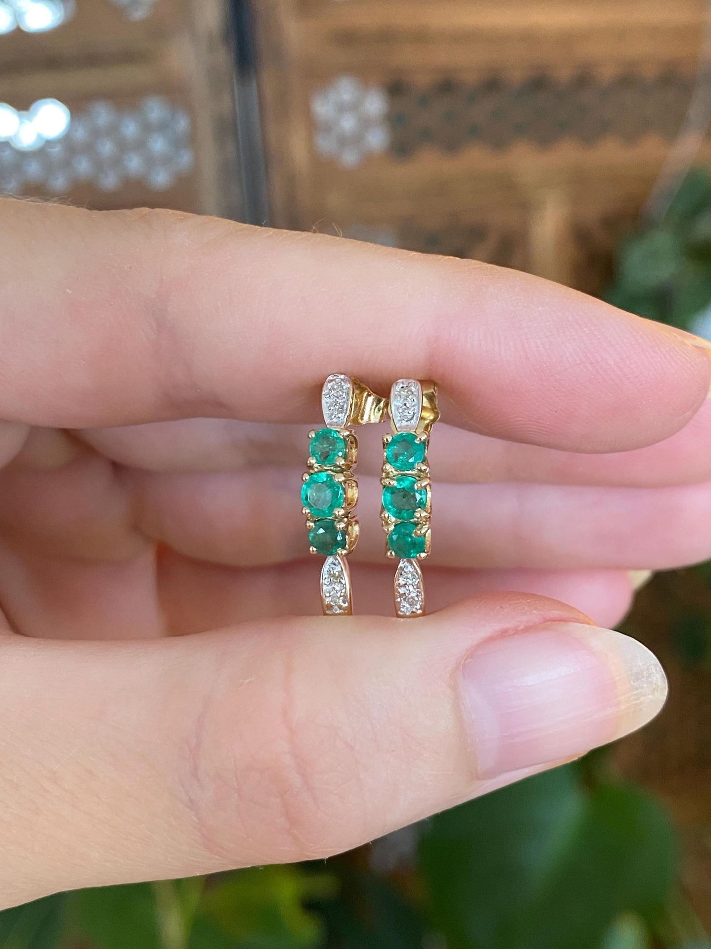 Vintage Solid 14k Yellow Gold Diamond Emerald Drop Earrings