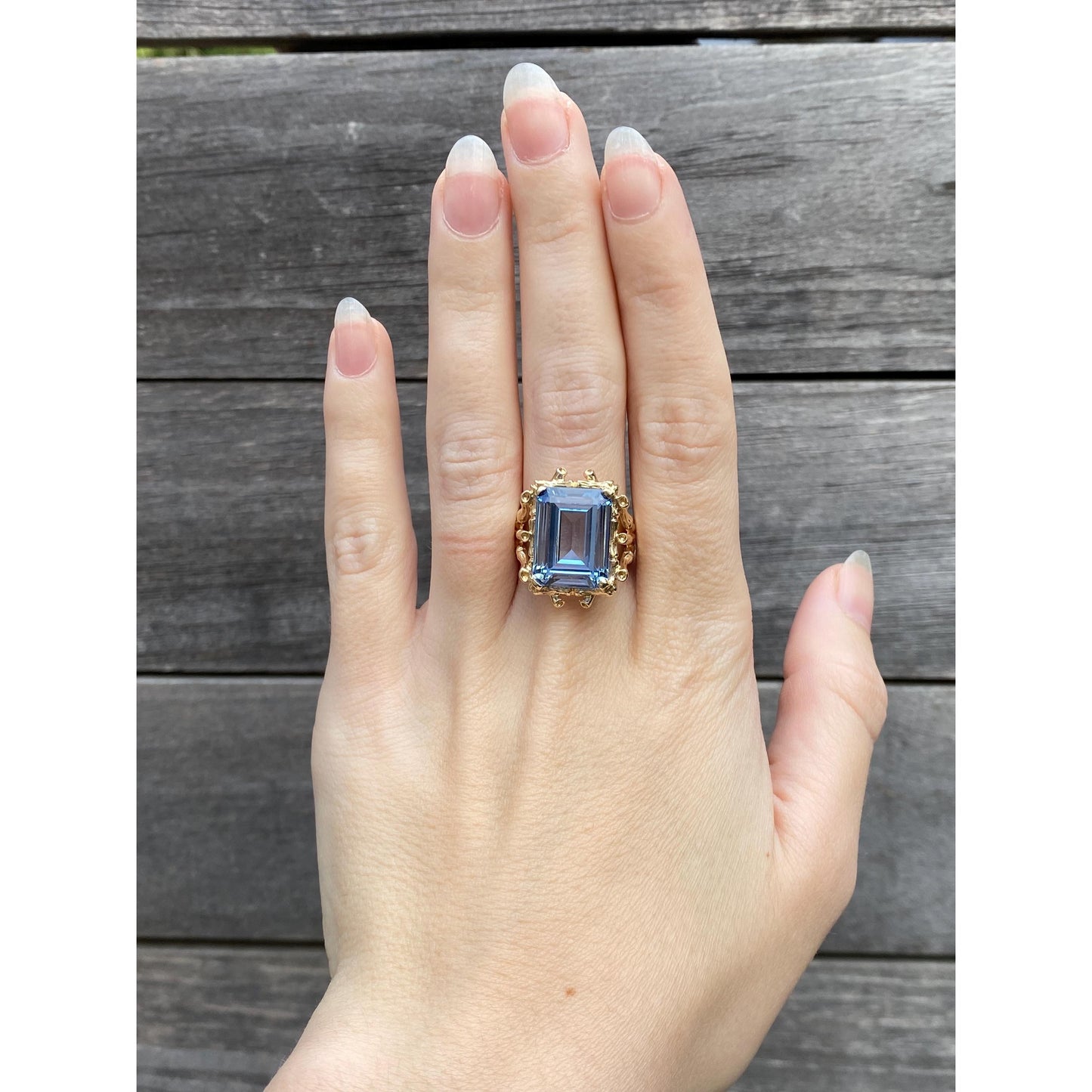 Vintage Solid 14k Yellow Gold Light Topaz Ring - Size 6.75