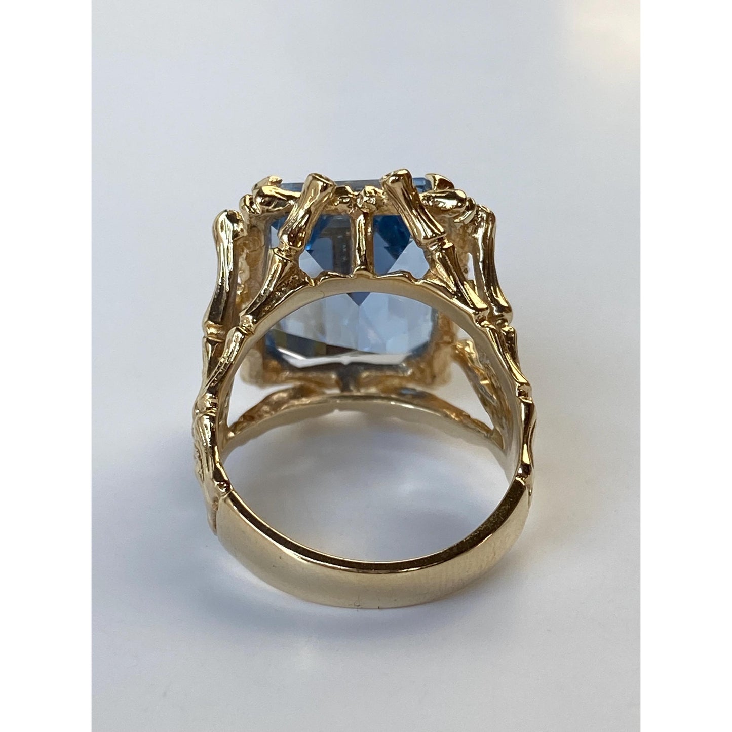 Vintage Solid 14k Yellow Gold Light Topaz Ring - Size 6.75