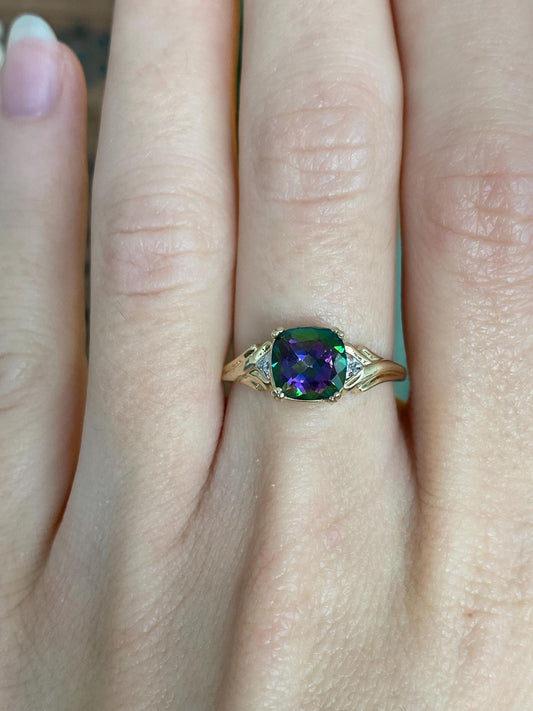 Vintage Solid 10k Yellow Gold Diamond Mystic Topaz Ring - Size 6.75