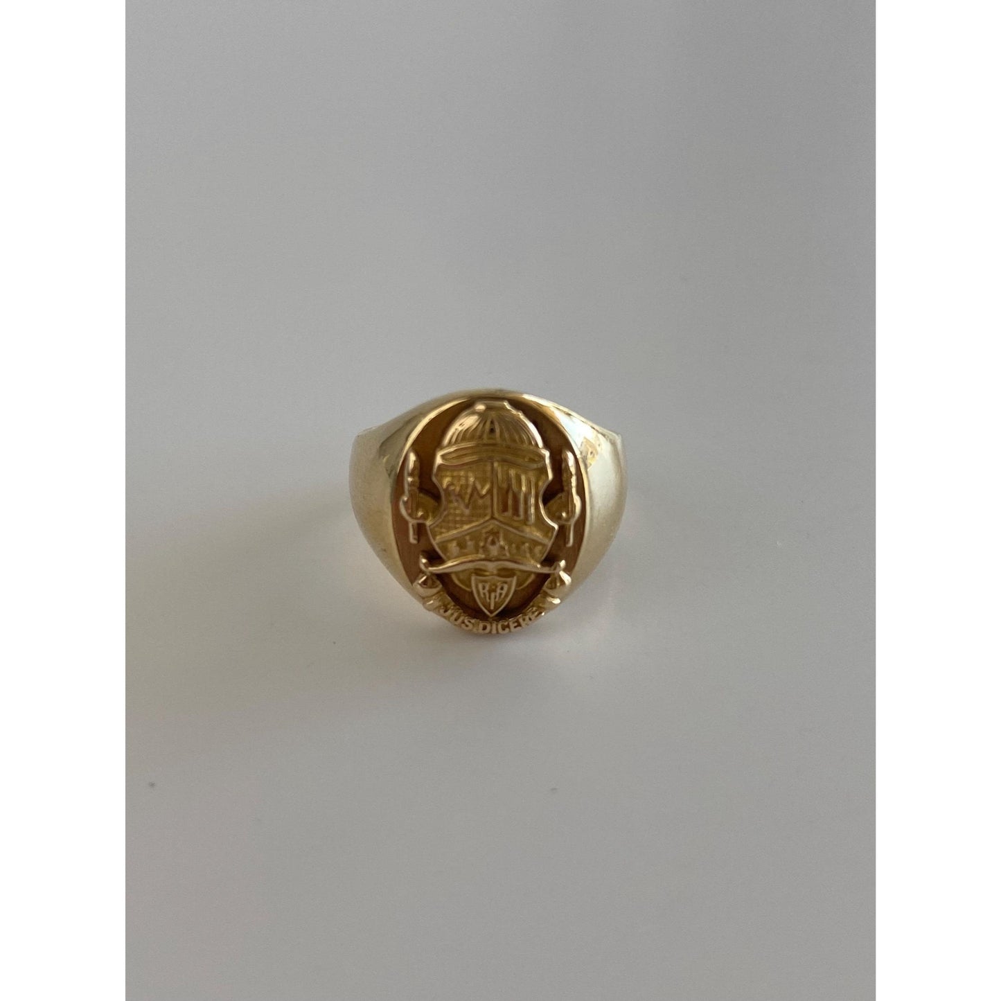 Vintage Solid 14k Yellow Gold Crest Signet Ring - Size 3.25
