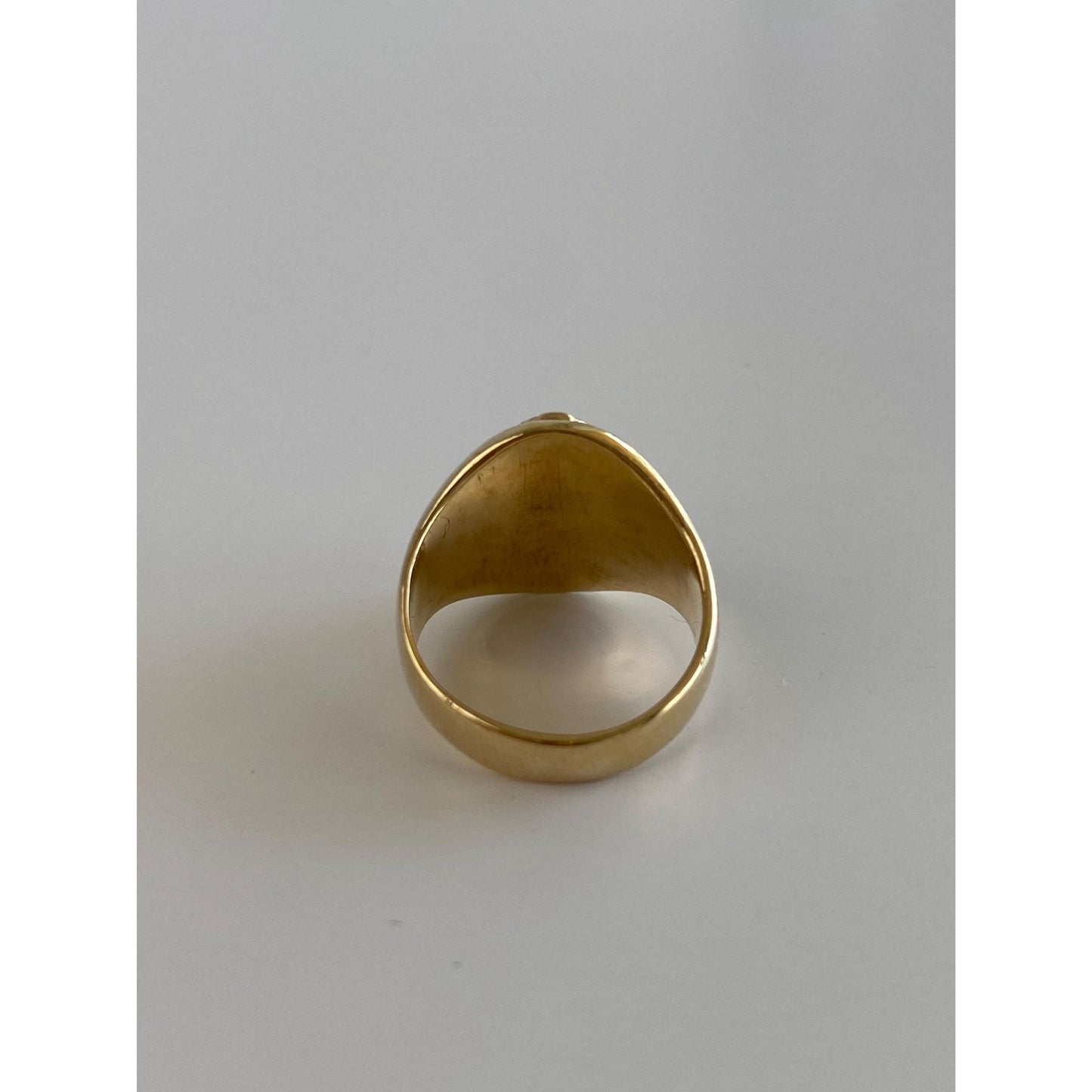Vintage Solid 14k Yellow Gold Crest Signet Ring - Size 3.25