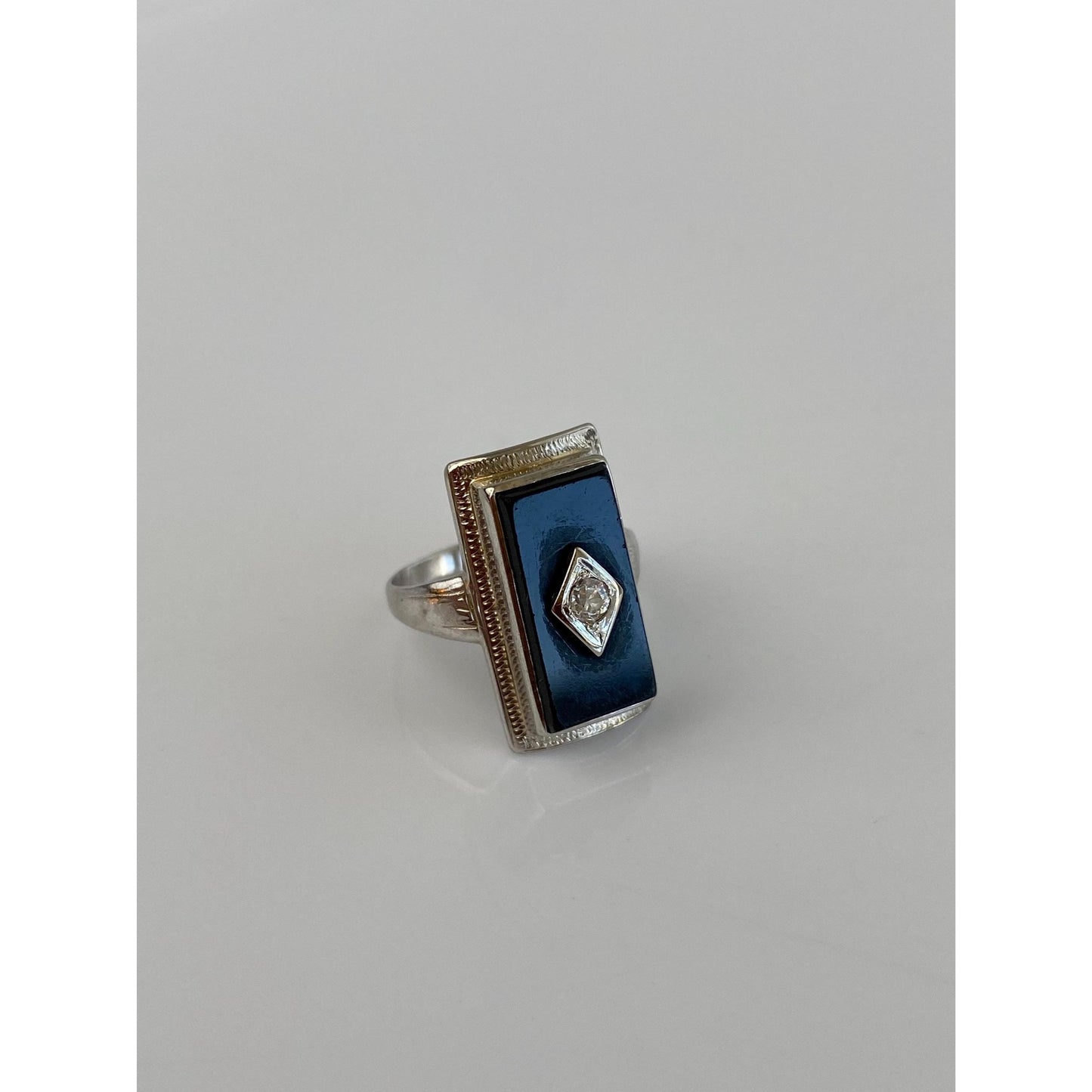 Vintage Solid 18k White Gold Diamond Onyx Ring - Size 5