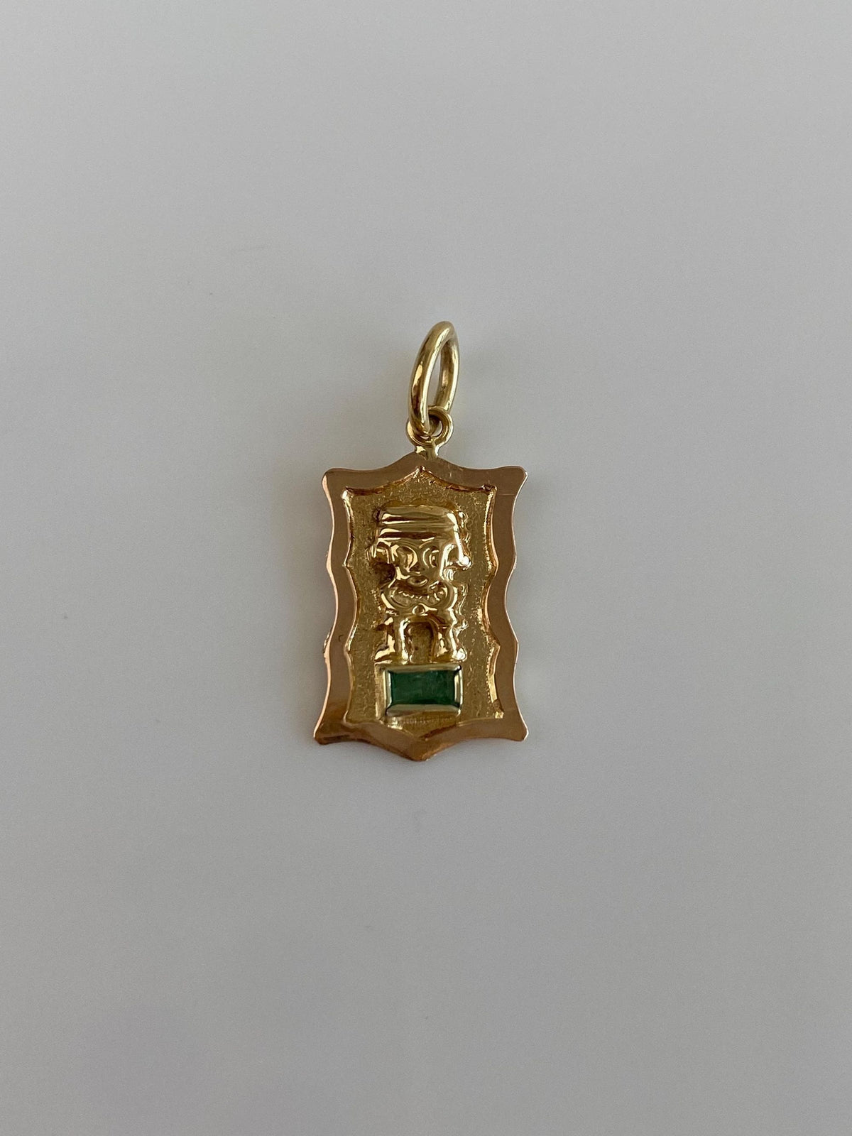 Vintage Solid 18k Yellow Gold Emerald Inca Charm