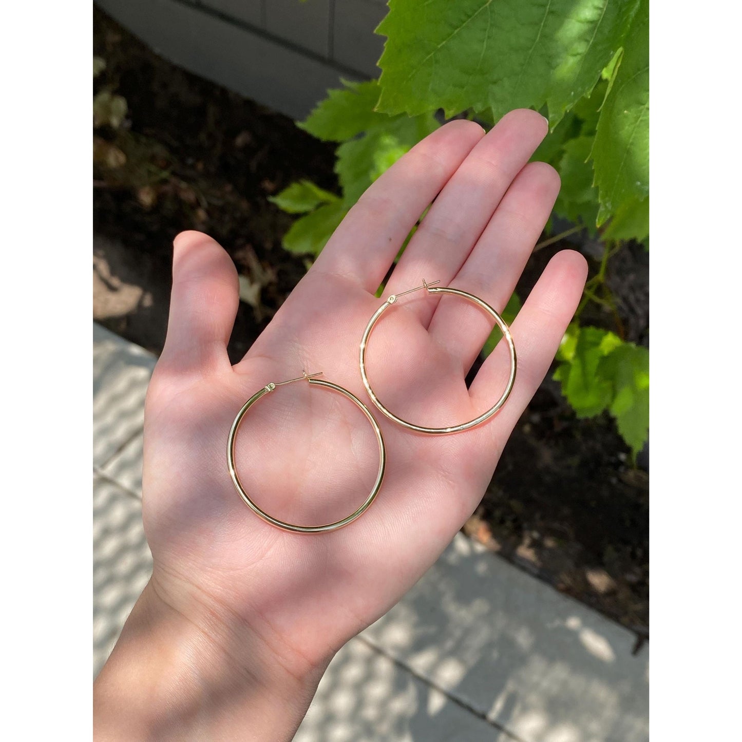 Vintage 14k Yellow Gold Hoop Earrings