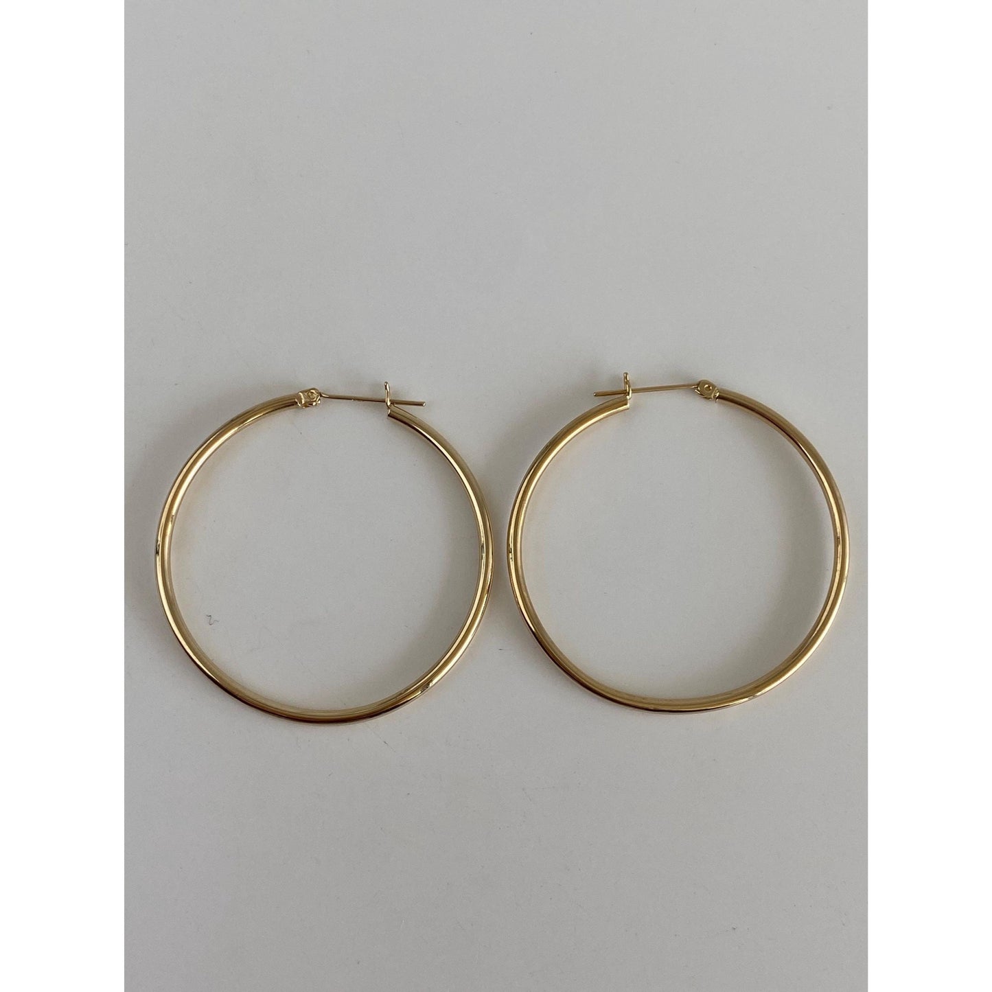 Vintage 14k Yellow Gold Hoop Earrings