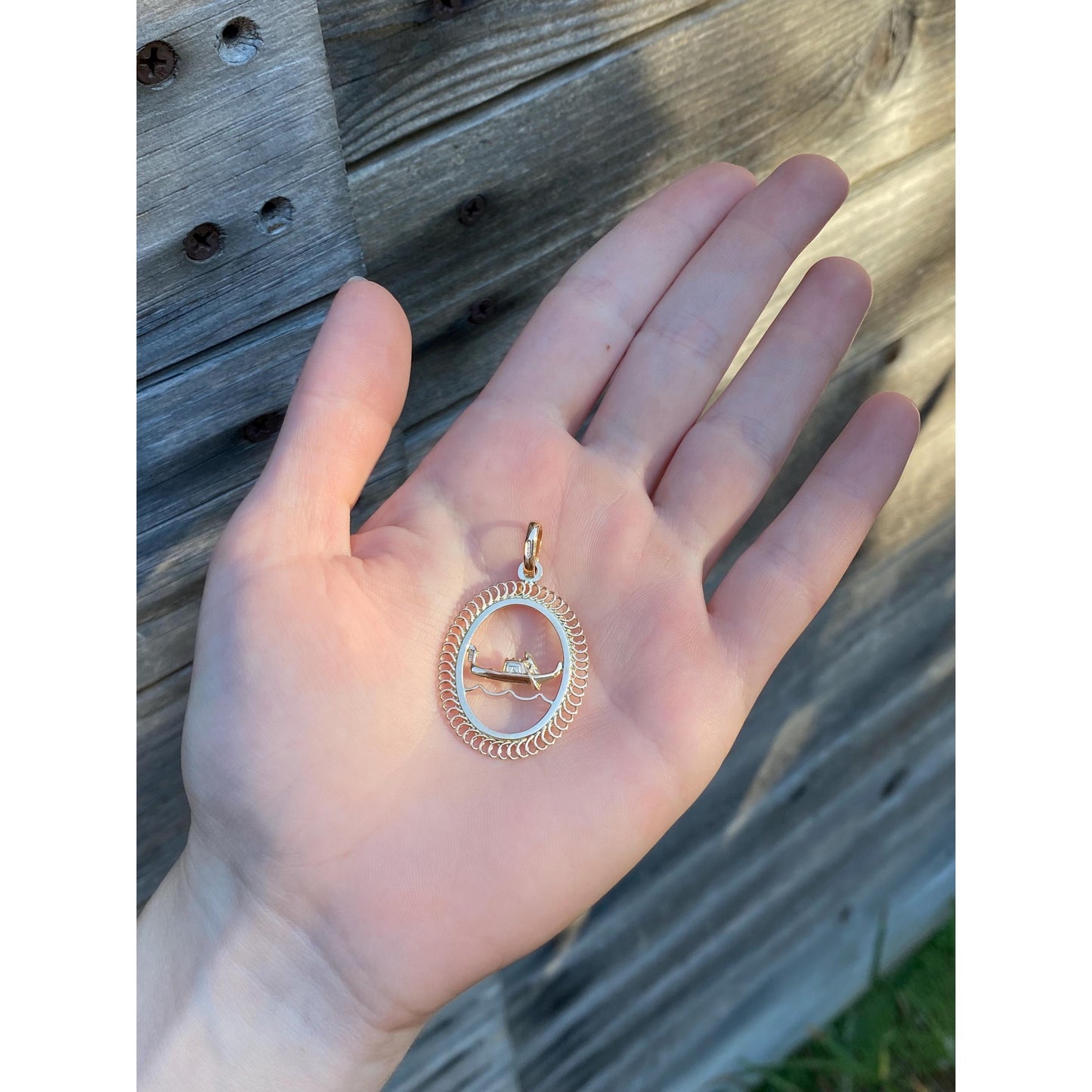 Vintage Solid 18k Yellow Gold Gondola Boat Charm