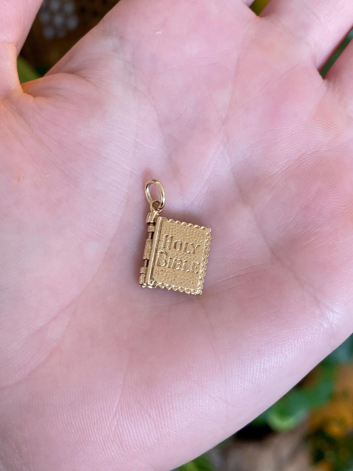 Vintage Solid 14k Yellow Gold Articulated Holy Bible 'The 10 Commandments' Book Charm