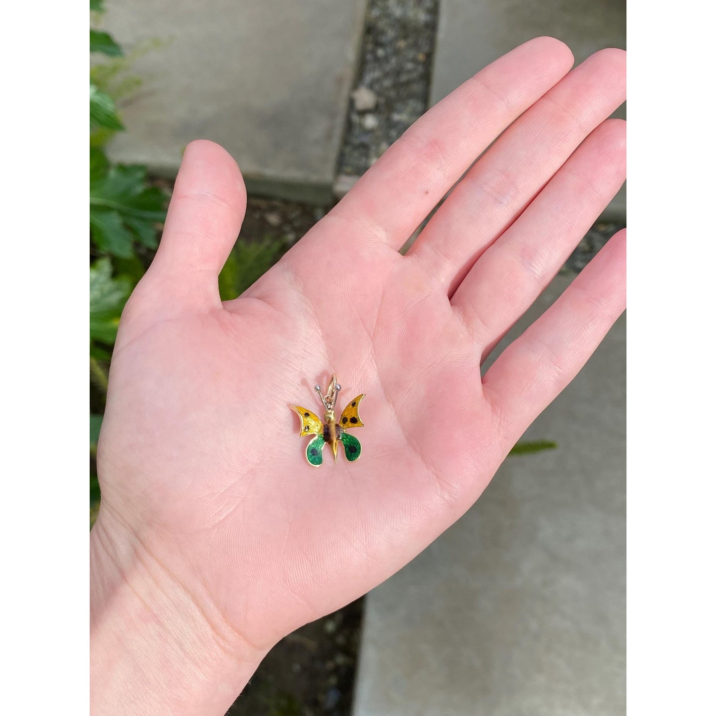 Vintage Solid 18k Yellow Gold Enamel Butterfly Charm