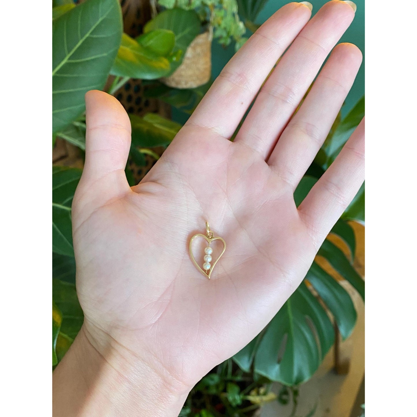 Vintage Solid 14k Yellow Gold Pearls Heart Charm