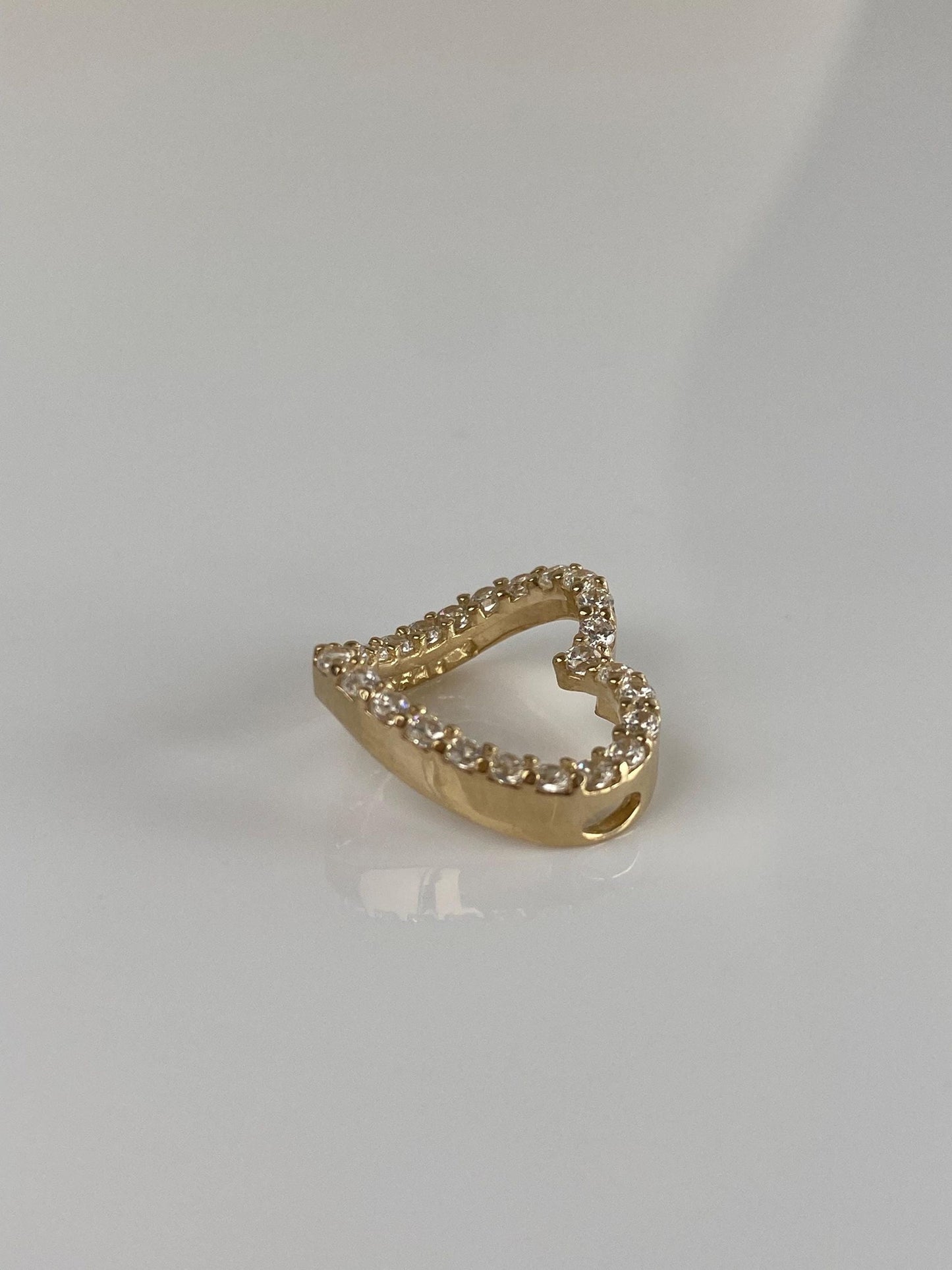Vintage Solid 14k Yellow Gold Clear Cubic Zirconia Heart Charm