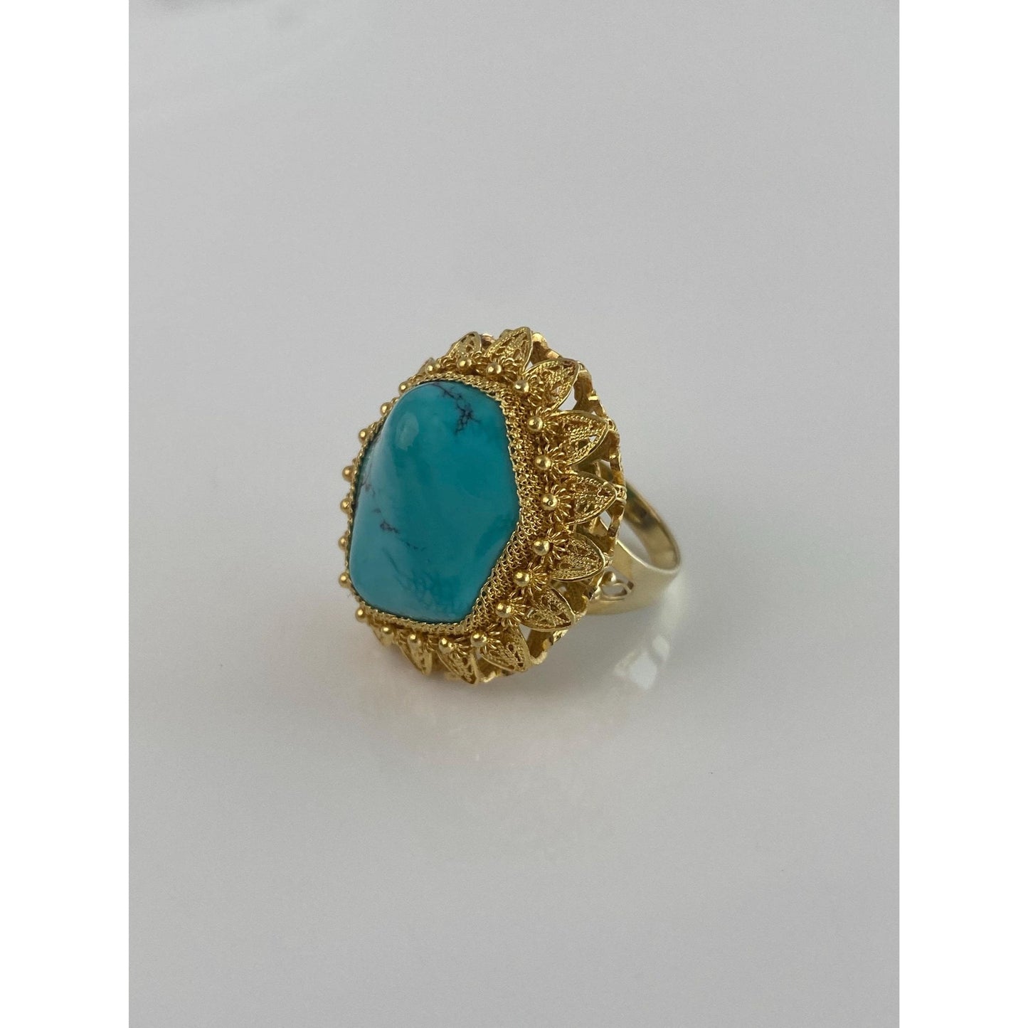 Vintage Solid 14k Yellow Gold Turquoise Ring - Size 4.75