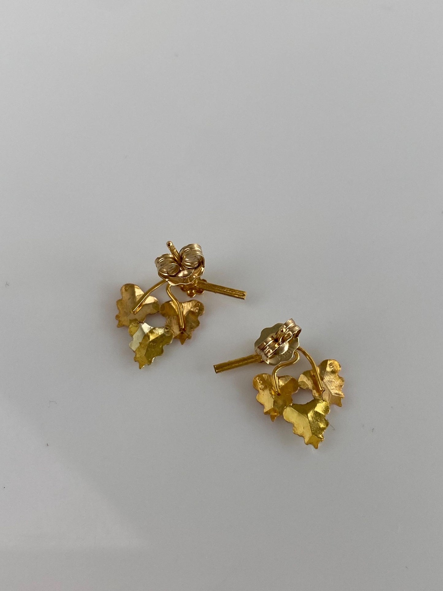 Vintage Solid 10k Black Hills Gold Grapevine Stud Earrings