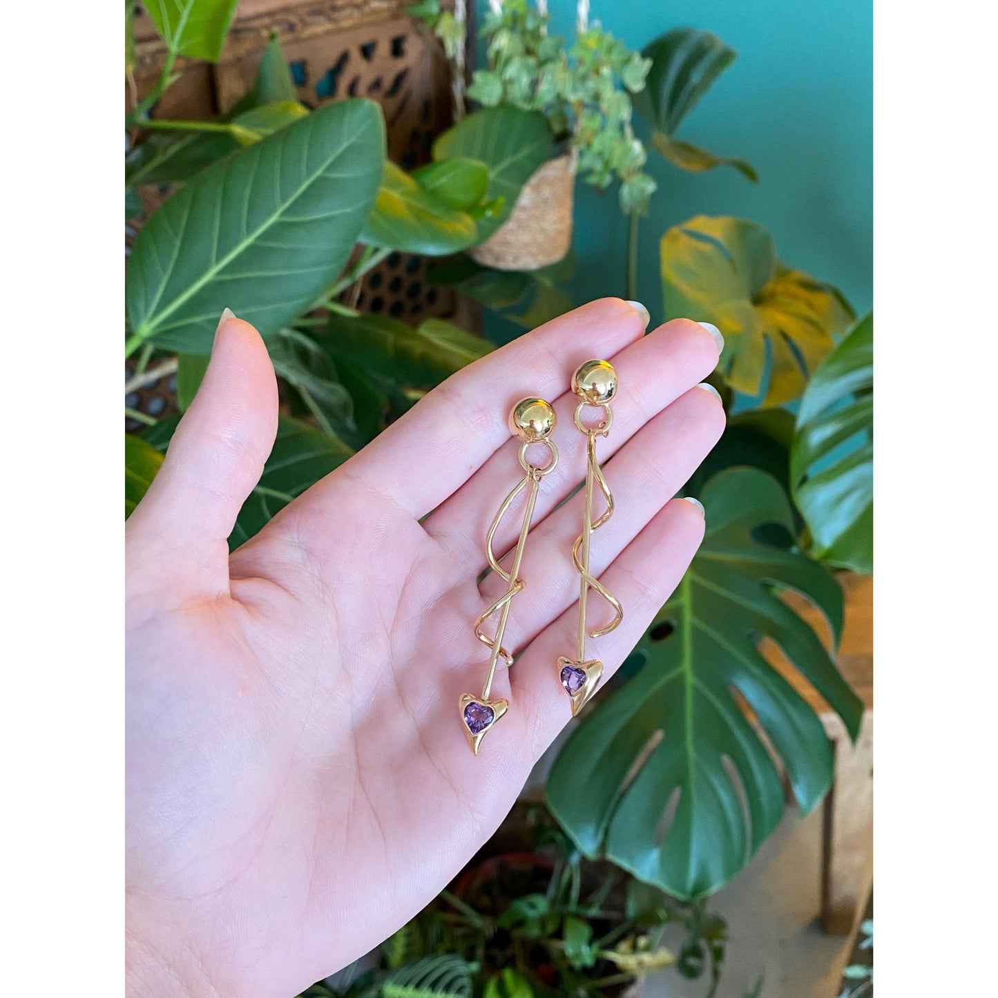 Vintage 14k Yellow Gold Amethyst Heart Spiral Dangle Stud Earrings