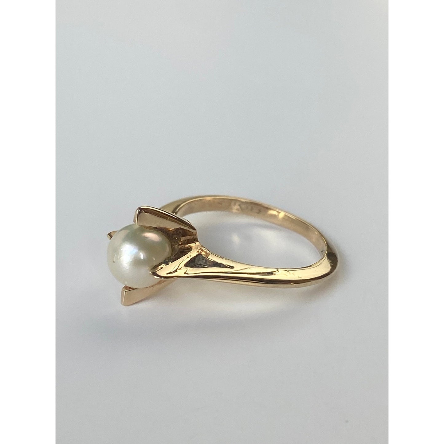 Vintage Solid 10k Yellow Gold Pearl Ring - Size 4.75